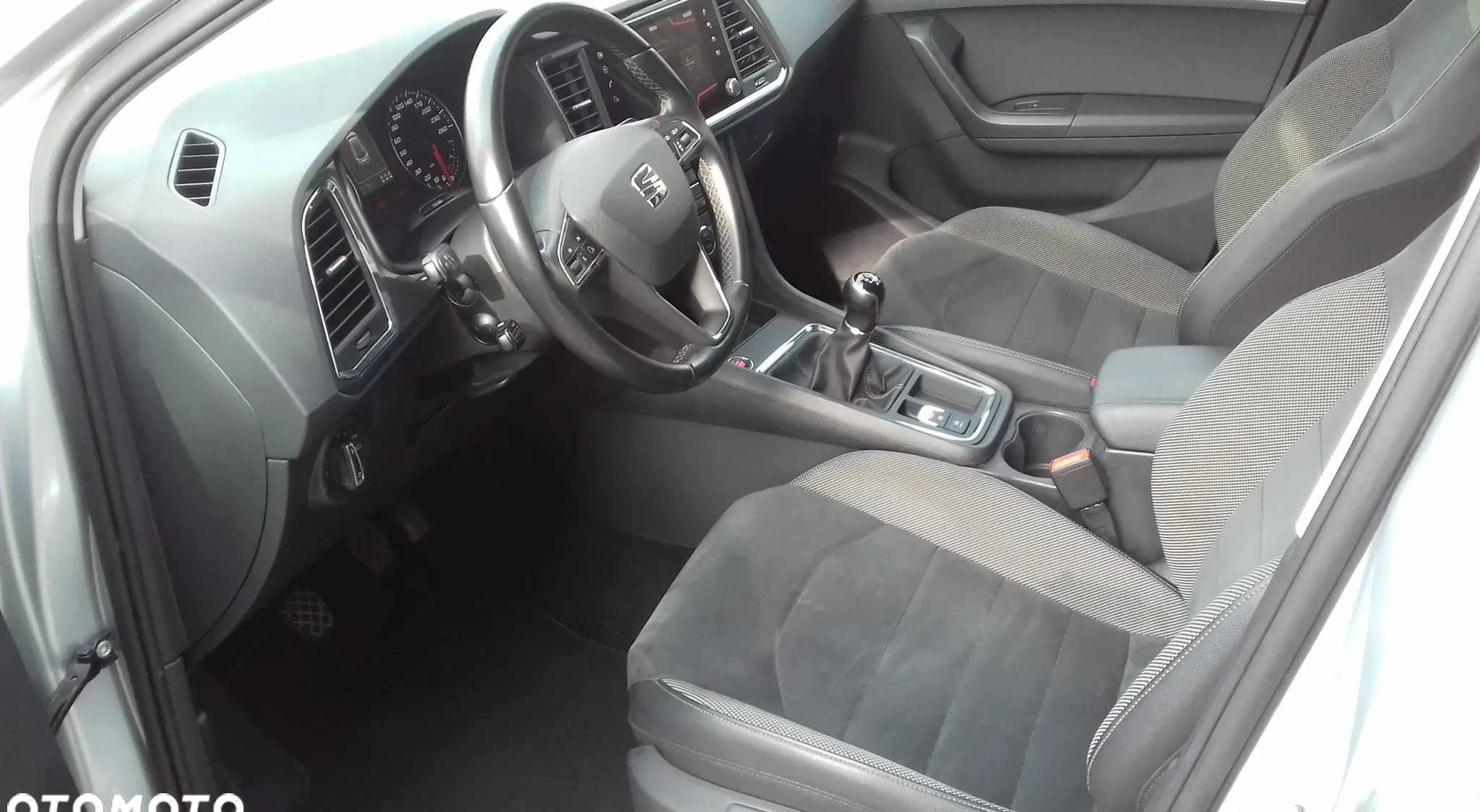 Seat Ateca cena 65990 przebieg: 197000, rok produkcji 2019 z Wałbrzych małe 326